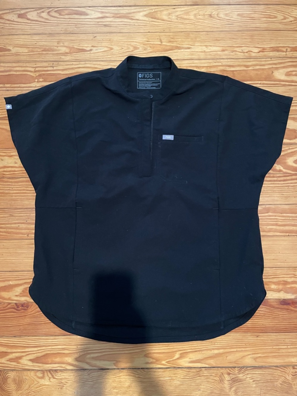 FIGS Black A-Line Medical Tunic Skirt-Style Top